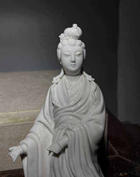 古玩陶瓷德化白瓷觀音真品鑒賞圖