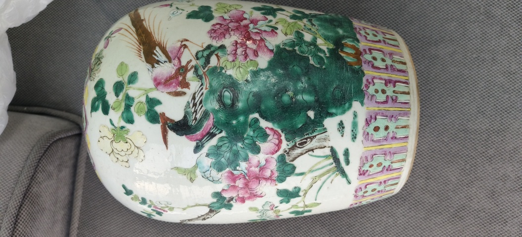 古玩陶瓷花鳥紋粉彩冬瓜罐真品鑒賞圖