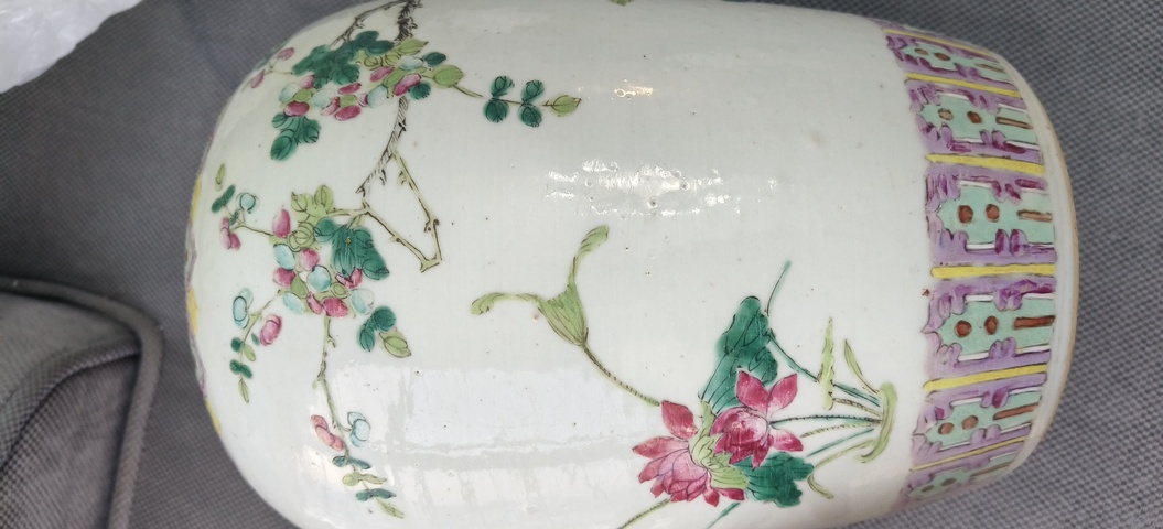 古玩陶瓷花鳥紋粉彩冬瓜罐真品鑒賞圖