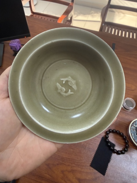 古玩陶瓷龍泉窯雙魚洗真品鑒賞圖