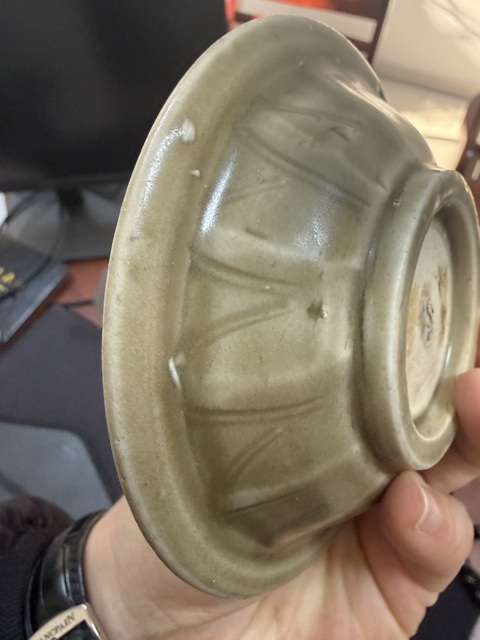 古玩陶瓷龍泉窯雙魚洗真品鑒賞圖