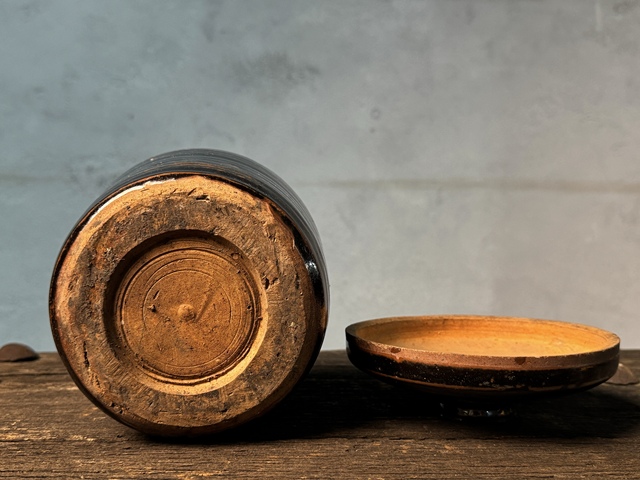 古玩陶瓷茶葉罐拍賣，當前價格138元