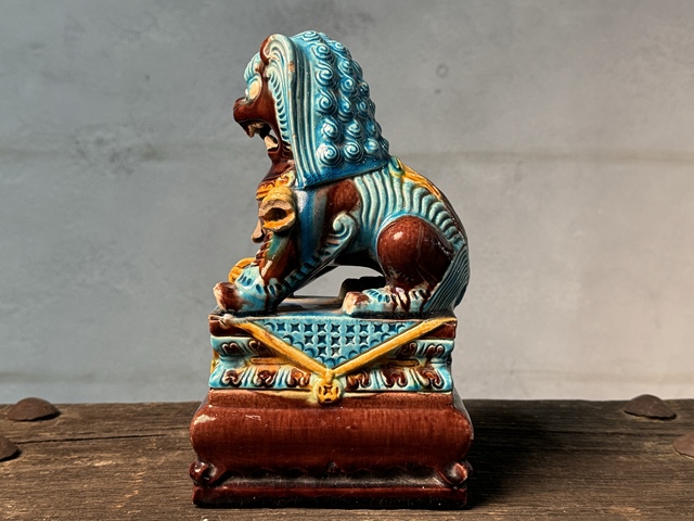 古玩陶瓷獅子真品鑒賞圖