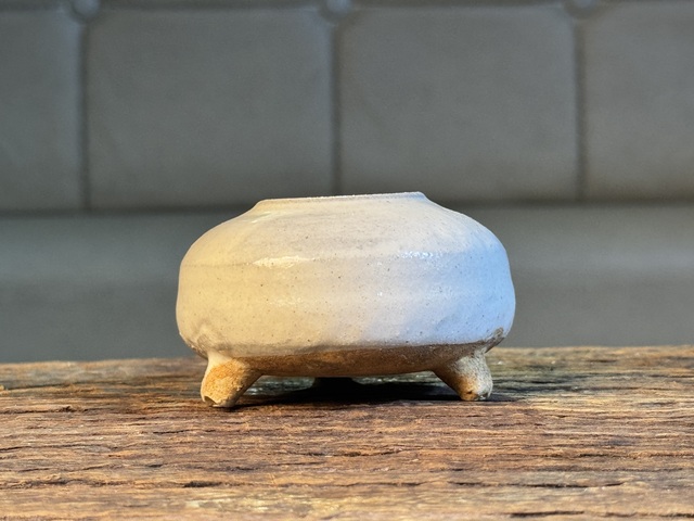 古玩陶瓷三足真品鑒賞圖