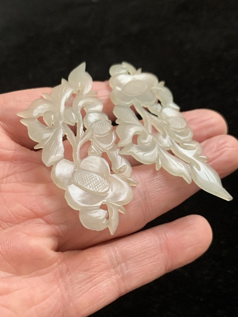 古玩玉器和田玉雕“花卉佩”真品鑒賞圖