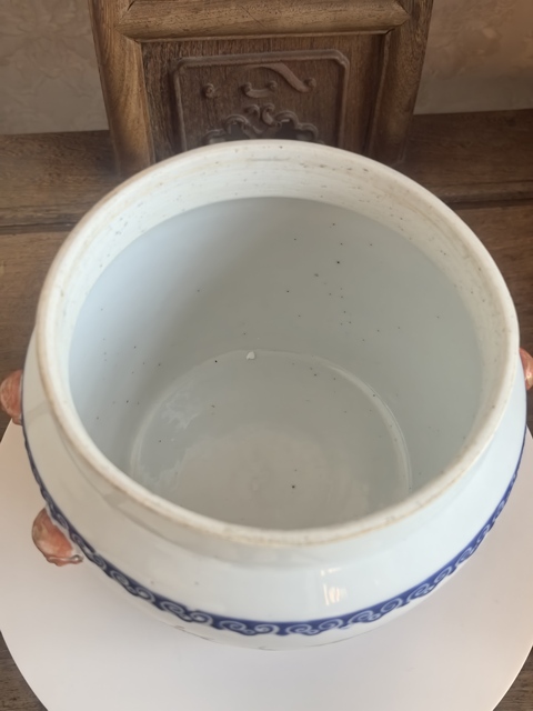 古玩陶瓷粉彩花卉蝴蝶紋粥罐真品鑒賞圖