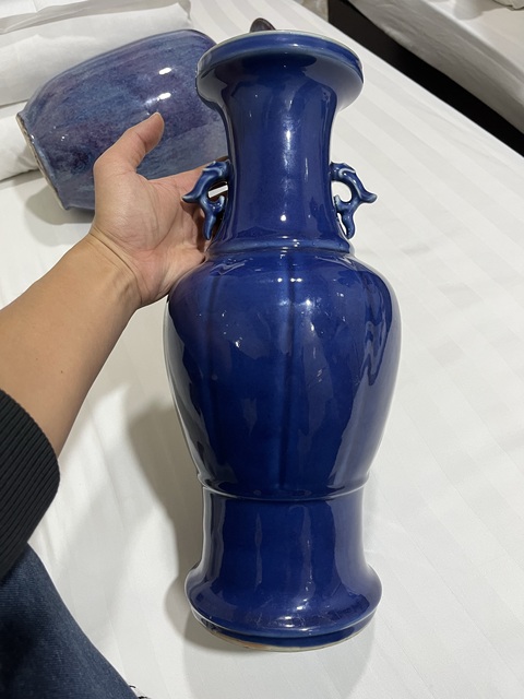 古玩陶瓷道光 霽藍釉雙耳瓶真品鑒賞圖