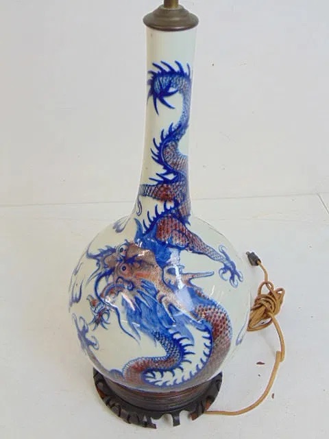 古玩陶瓷青花釉里紅龍紋錐把瓶真品鑒賞圖