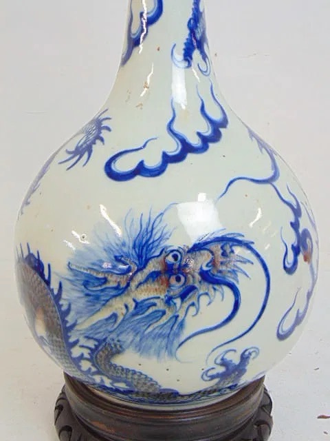 古玩陶瓷青花釉里紅龍紋錐把瓶真品鑒賞圖