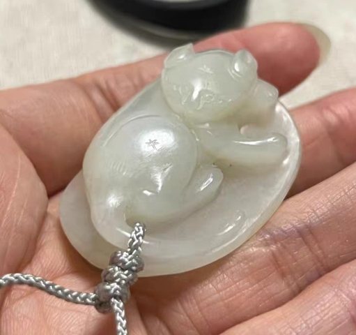 古玩玉器玉一葉獾真品鑒賞圖