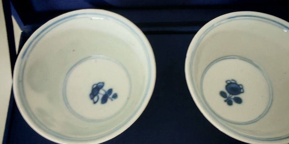 古玩陶瓷青花洞石牡丹花卉紋杯一對(duì)真品鑒賞圖