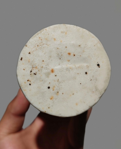 古玩陶瓷白釉雙獸頭花卉紋梅瓶真品鑒賞圖