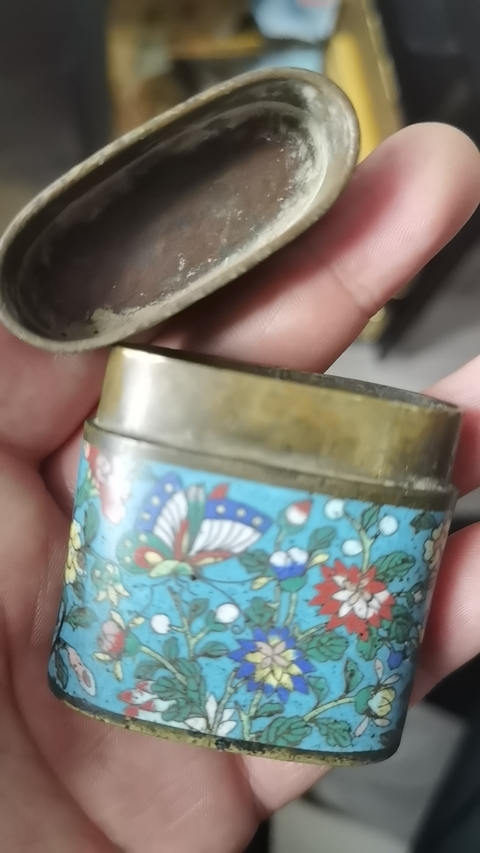 古玩雜項(xiàng)景泰藍(lán)煙膏盒真品鑒賞圖