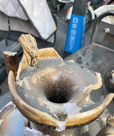 古玩陶瓷雞首壺真品鑒賞圖