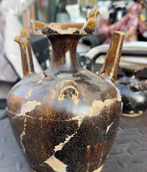 古玩陶瓷雞首壺真品鑒賞圖