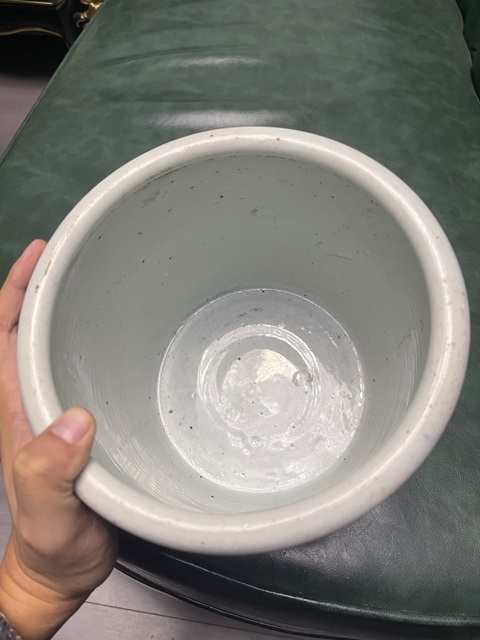 古玩陶瓷二龍戲珠青花圈足筒式香爐真品鑒賞圖