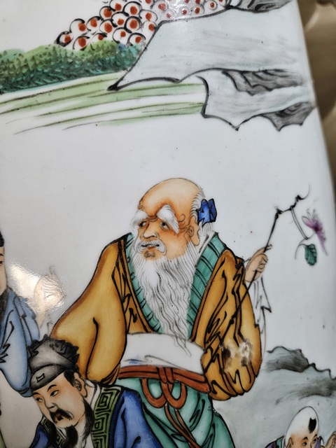 古玩陶瓷粉彩人物故事雙耳大瓶真品鑒賞圖