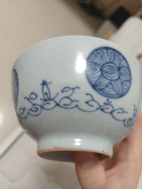 古玩陶瓷花卉紋青花小碗真品鑒賞圖