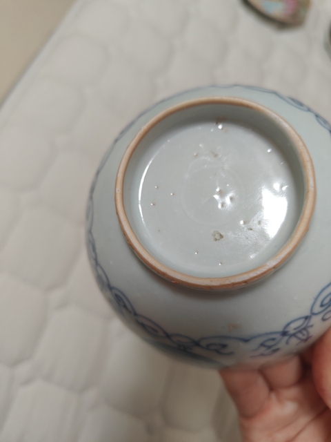 古玩陶瓷花卉紋青花小碗真品鑒賞圖