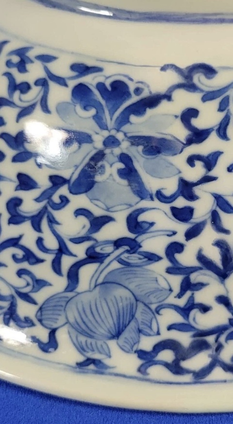 古玩陶瓷青花纏蓮?fù)胝嫫疯b賞圖