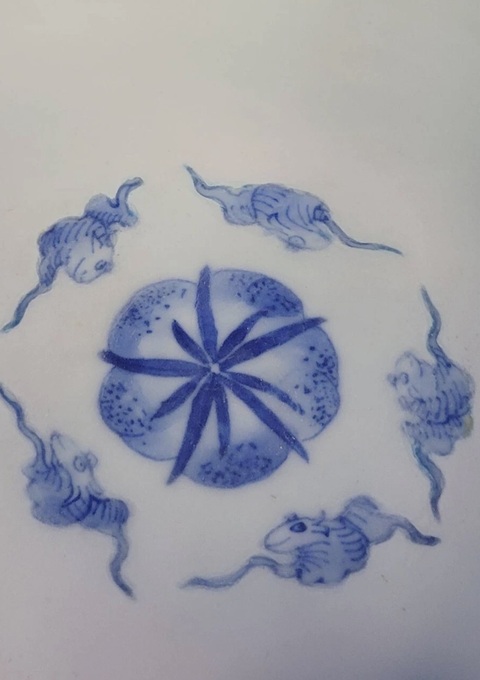 古玩陶瓷青花纏蓮?fù)胝嫫疯b賞圖