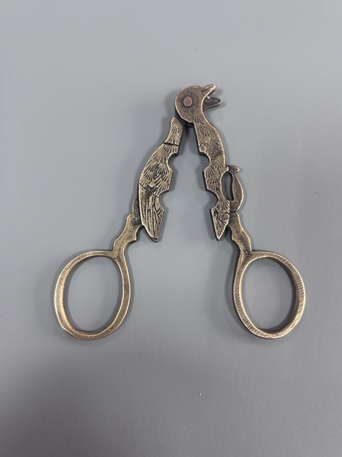 古玩銅器黃銅剪刀真品鑒賞圖