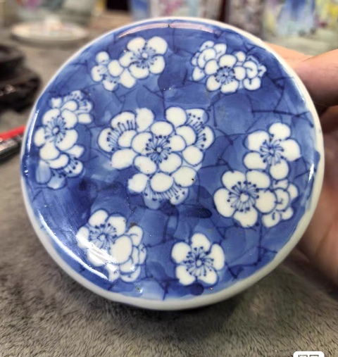 古玩陶瓷青花冰梅圖罐蓋真品鑒賞圖