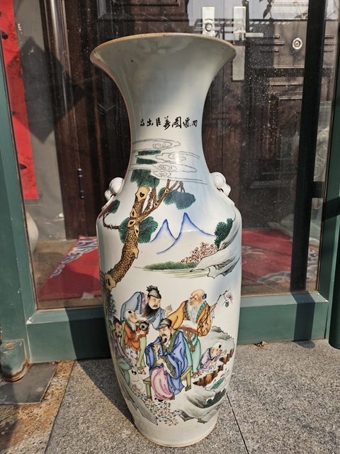 古玩陶瓷民國 粉彩人物嫁妝瓶真品鑒賞圖