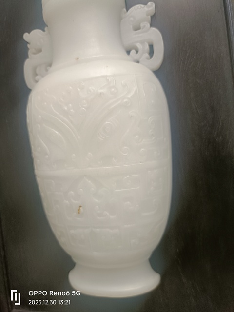 古玩玉器“乳化玻璃”鑲嵌案屏真品鑒賞圖