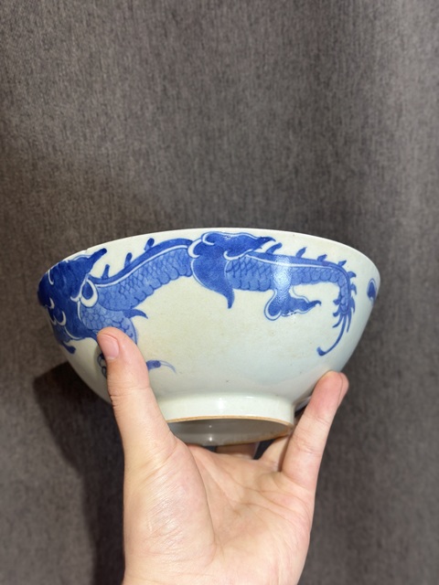 古玩陶瓷青花過墻龍紋碗［日本瓷］真品鑒賞圖