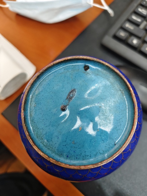 古玩銅器景泰藍賞瓶真品鑒賞圖