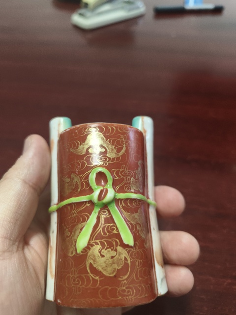 古玩陶瓷仿石紋釉洪福齊天包袱形筆筒真品鑒賞圖