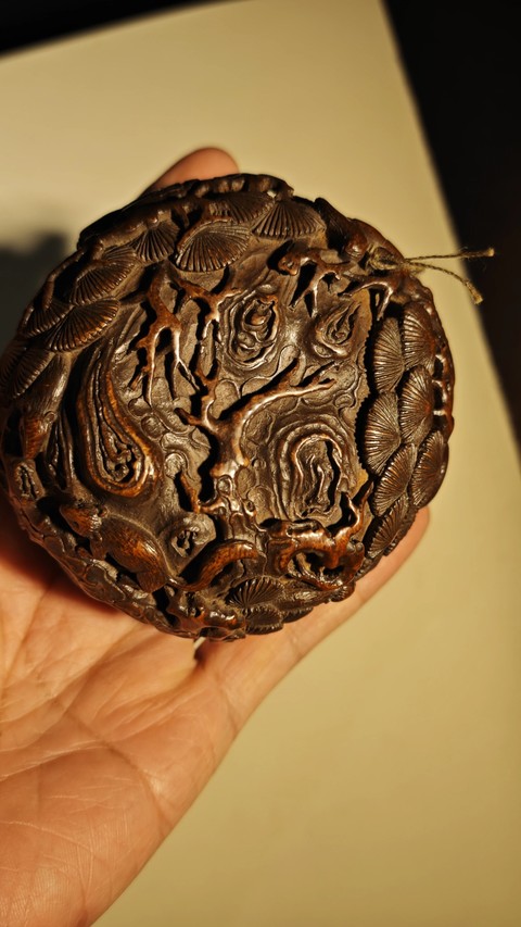 古玩雜項(xiàng)竹刻香盒真品鑒賞圖