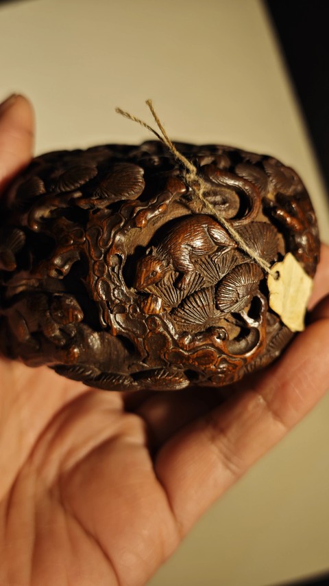 古玩雜項(xiàng)竹刻香盒真品鑒賞圖