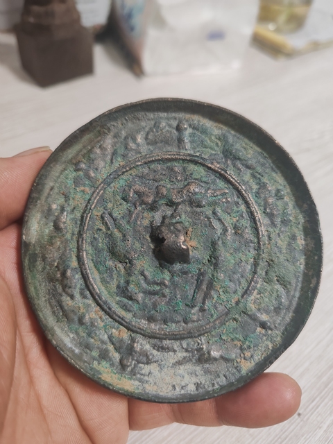 古玩銅器跑獸紋銅鏡真品鑒賞圖