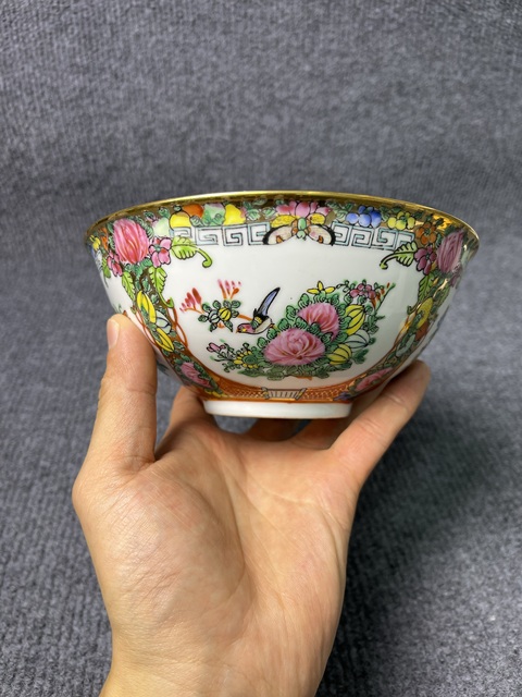 古玩陶瓷廣彩開窗花鳥紋碗真品鑒賞圖