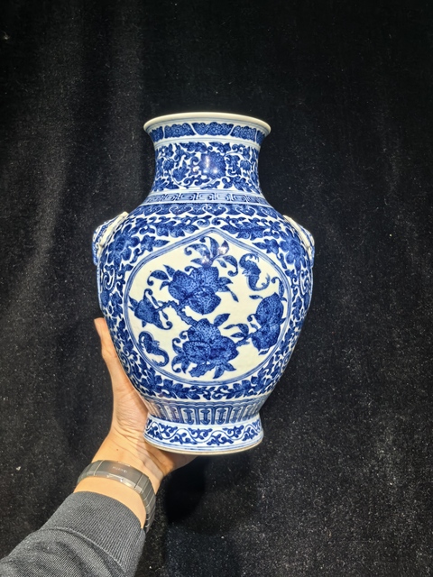 古玩陶瓷青花福壽紋鳩耳銜環尊真品鑒賞圖