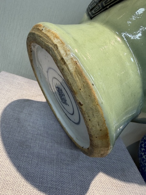 古玩陶瓷青釉鐵骨泥饕餮紋雙耳洗口尊真品鑒賞圖