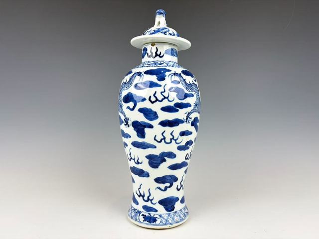 古玩陶瓷清晚期·青花雙龍戲珠大瓶拍賣，當(dāng)前價格776元