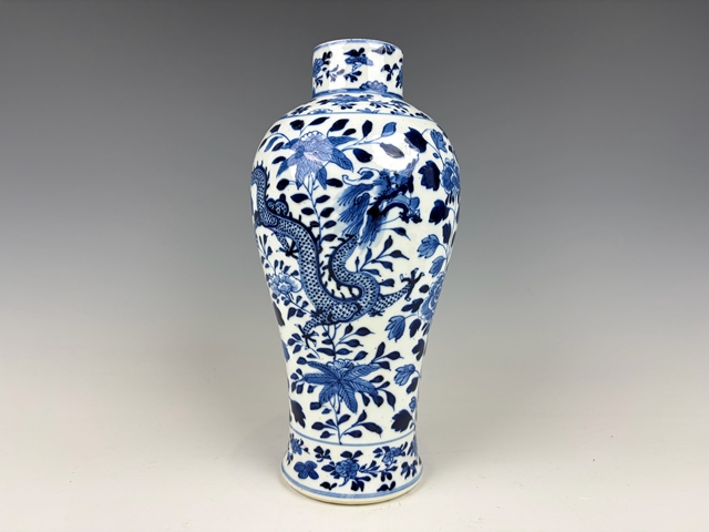 古玩陶瓷清晚期·青花龍穿牡丹大瓶拍賣，當前價格940元