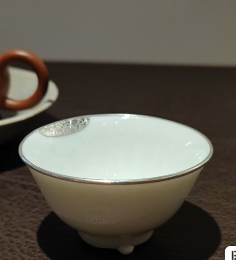 古玩陶瓷白釉杯子真品鑒賞圖