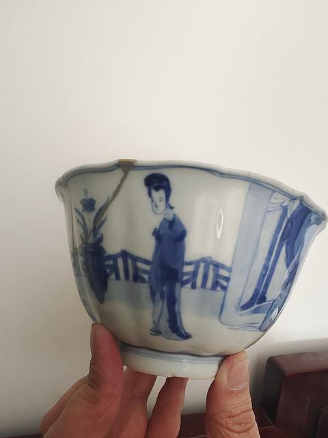 古玩陶瓷康熙青花杯真品鑒賞圖