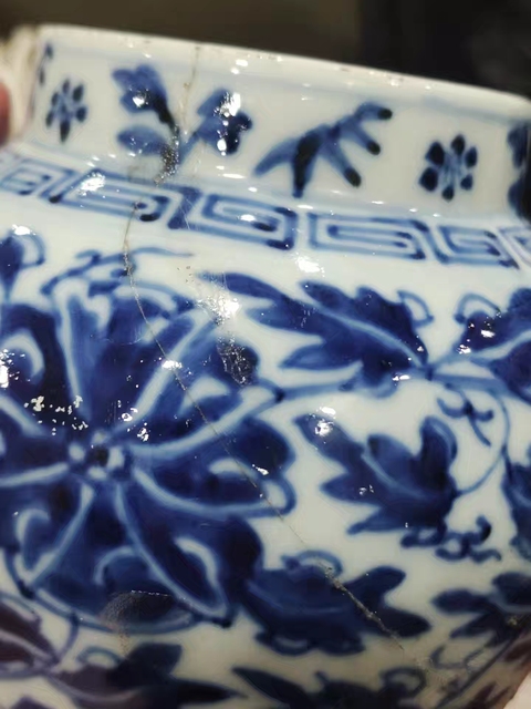 古玩陶瓷晚清青花小將軍罐真品鑒賞圖