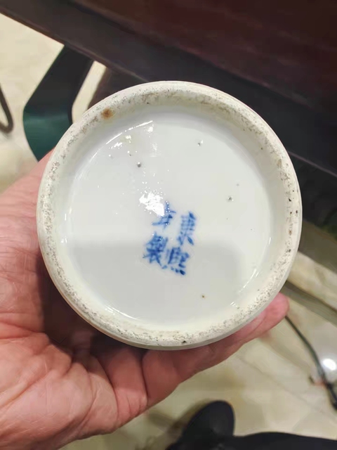 古玩陶瓷晚清青花小將軍罐真品鑒賞圖