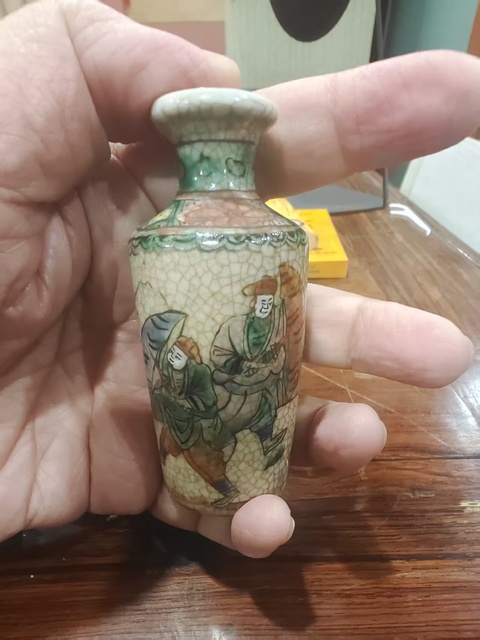 古玩陶瓷晚清哥釉五彩瓶真品鑒賞圖