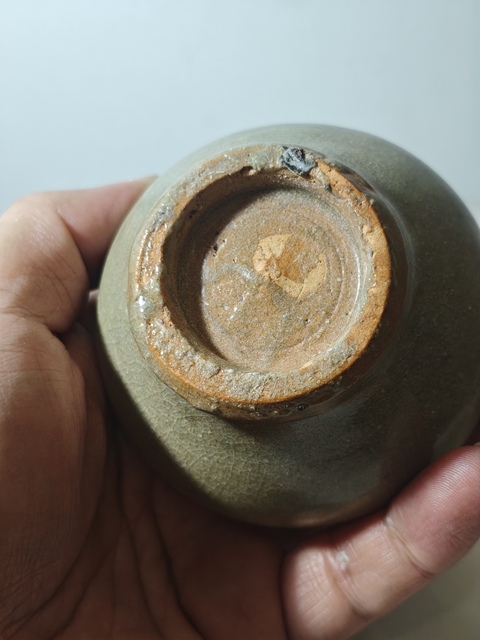 古玩陶瓷龍泉窯蓋罐真品鑒賞圖