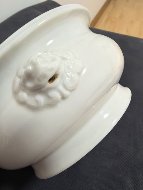 古玩陶瓷明末清初德化窯白釉雙獅頭爐真品鑒賞圖