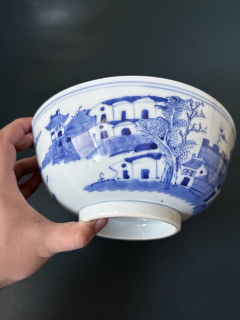 古玩陶瓷清·光緒滕王閣章江門山水圖青花大碗拍賣，當(dāng)前價格1600元