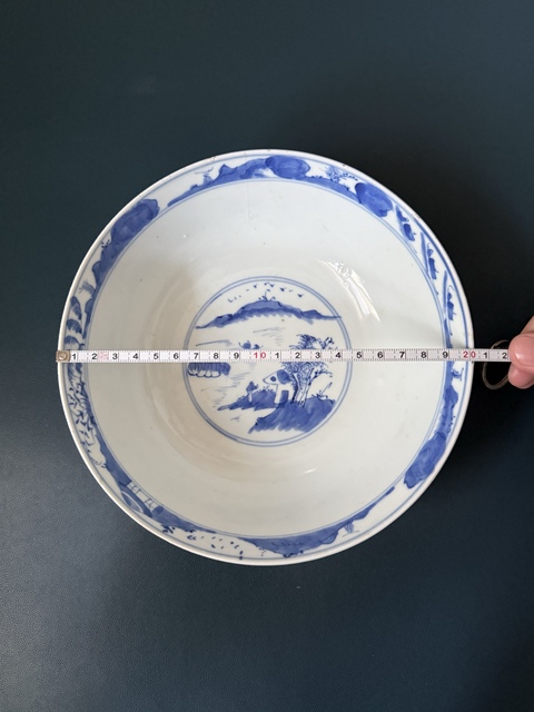 古玩陶瓷清·光緒滕王閣章江門山水圖青花大碗拍賣，當(dāng)前價格1600元