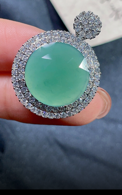 古玩玉器天然翡翠鑲嵌吊墜真品鑒賞圖